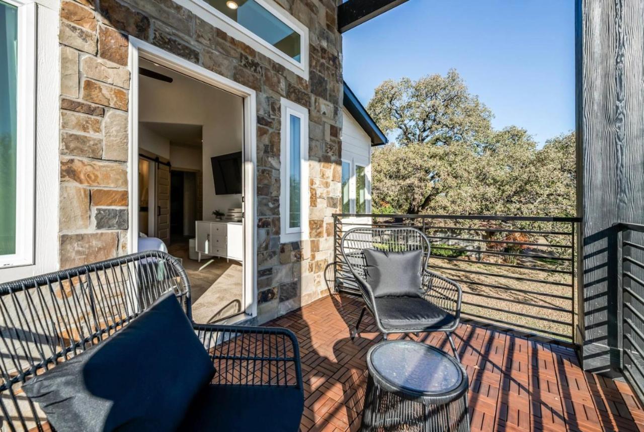 Stylish Townhome Near At&T Stadium, Globe Life, Six Flags & More Arlington Ngoại thất bức ảnh